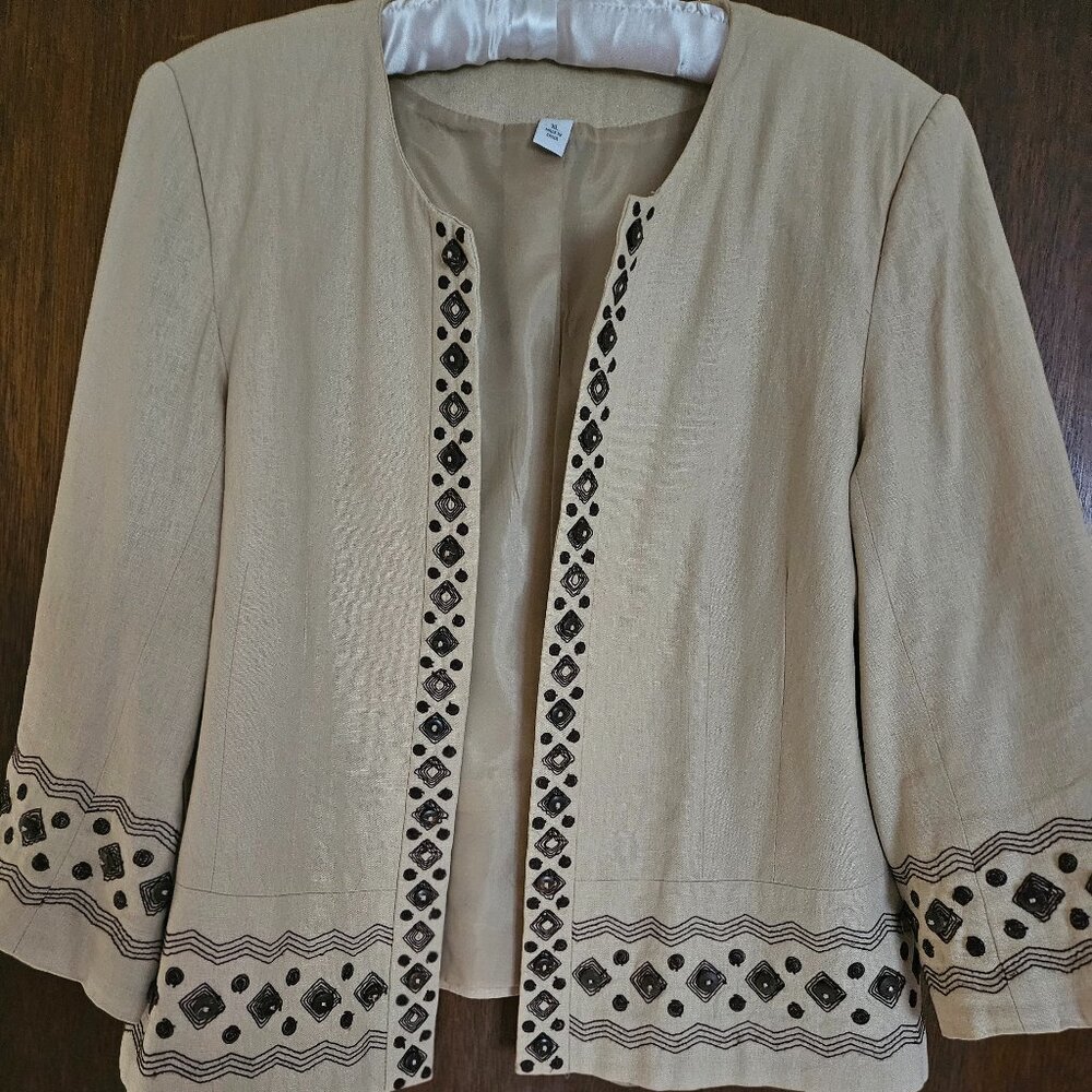 Tan open front Blazer with Brown button and stitching detail